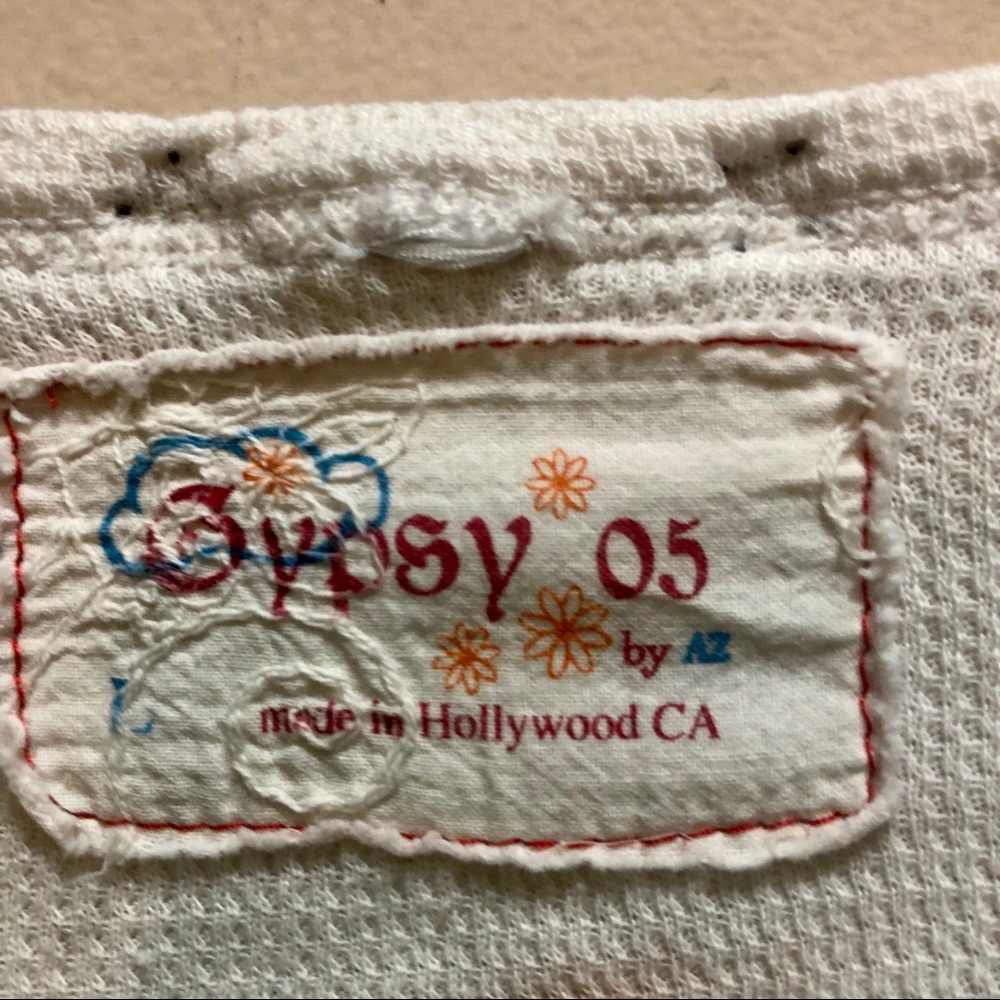 Gypsy 05 top. Embroidery on front… - Picture 6 of 6
